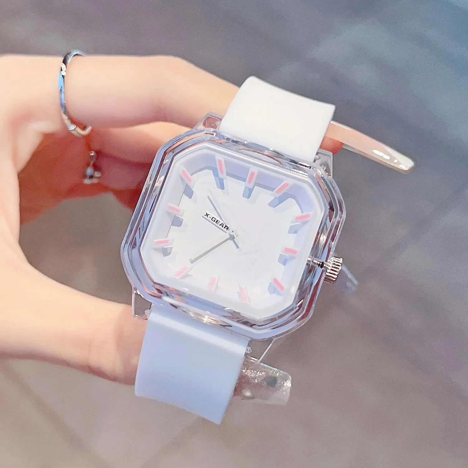 X-GEAR Jam Tangan Persegi Kecil untuk Siswa Perempuan Model Wanita Jam Tangan Dopamin Kecantikan Tinggi Gaya Kuliah Anak-anak