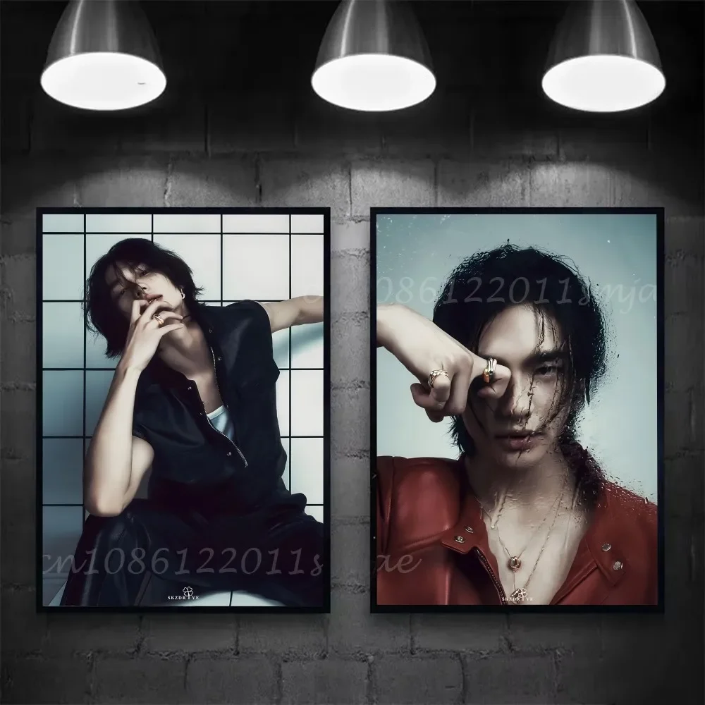 1 قطعة Hyunjin ملصق فني ذاتي اللصق مقاوم للماء ورقة ملصق مقهى بار غرفة جدار ديكور