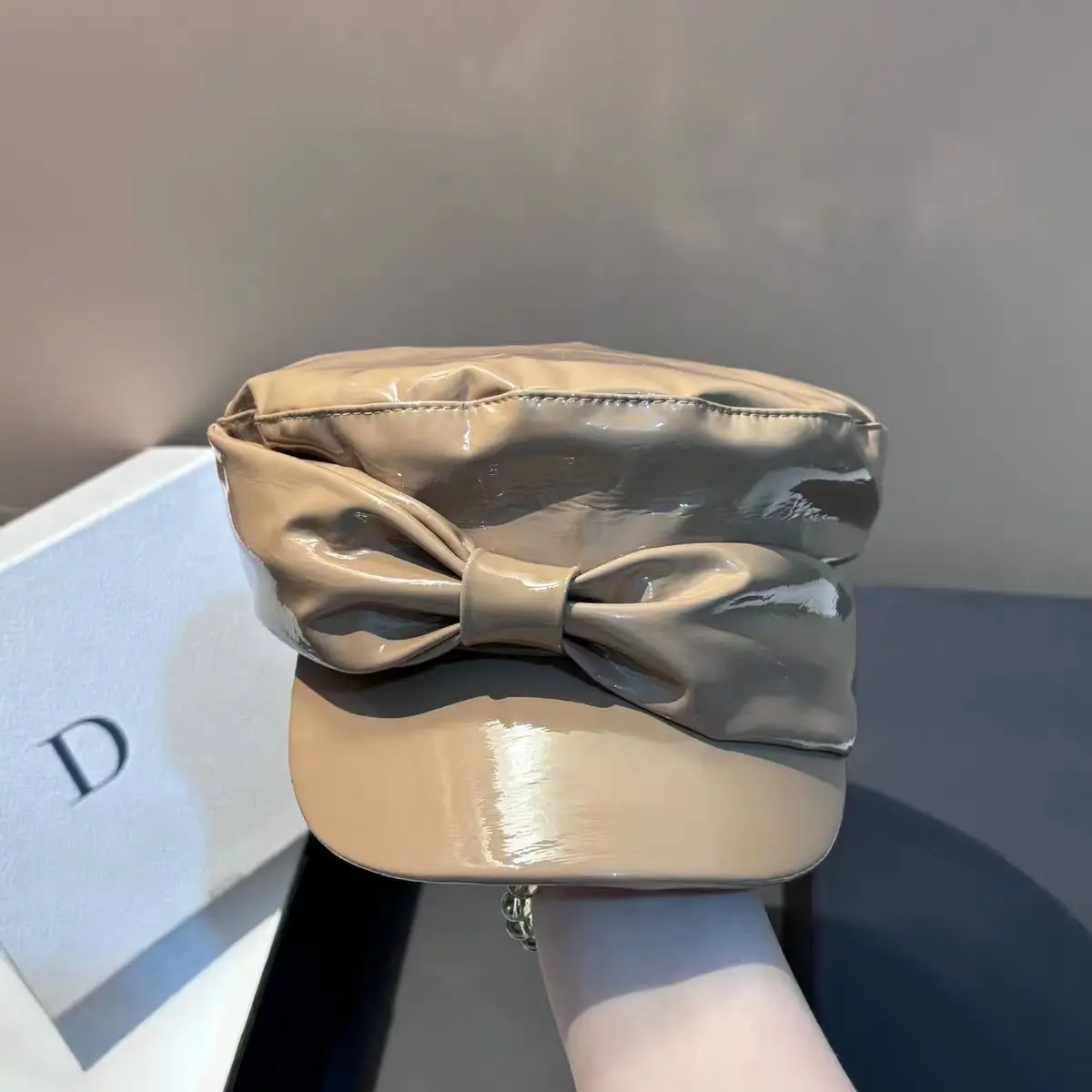 Woman Leather Octagonal Cap  New  Fashion High Quality Design Sense All-Matching octagon Caps British Style flat cap Bow Cap