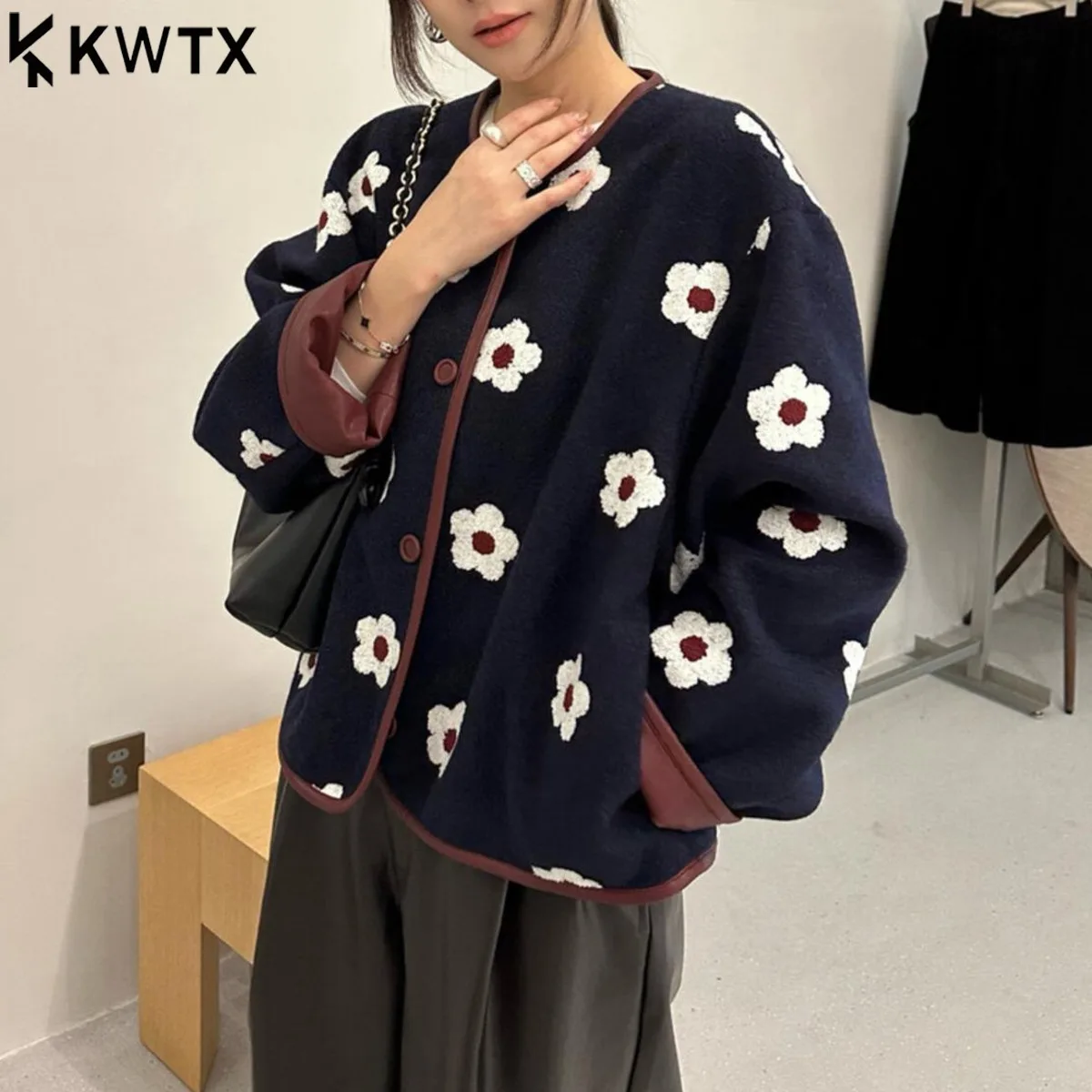 

KWTX женская короткая куртка в стиле пэчворк с цветными блоками и вышитым принтом, повседневная винтажная куртка с круглым вырезом, Новое поступление, высокое качество, осень-зима