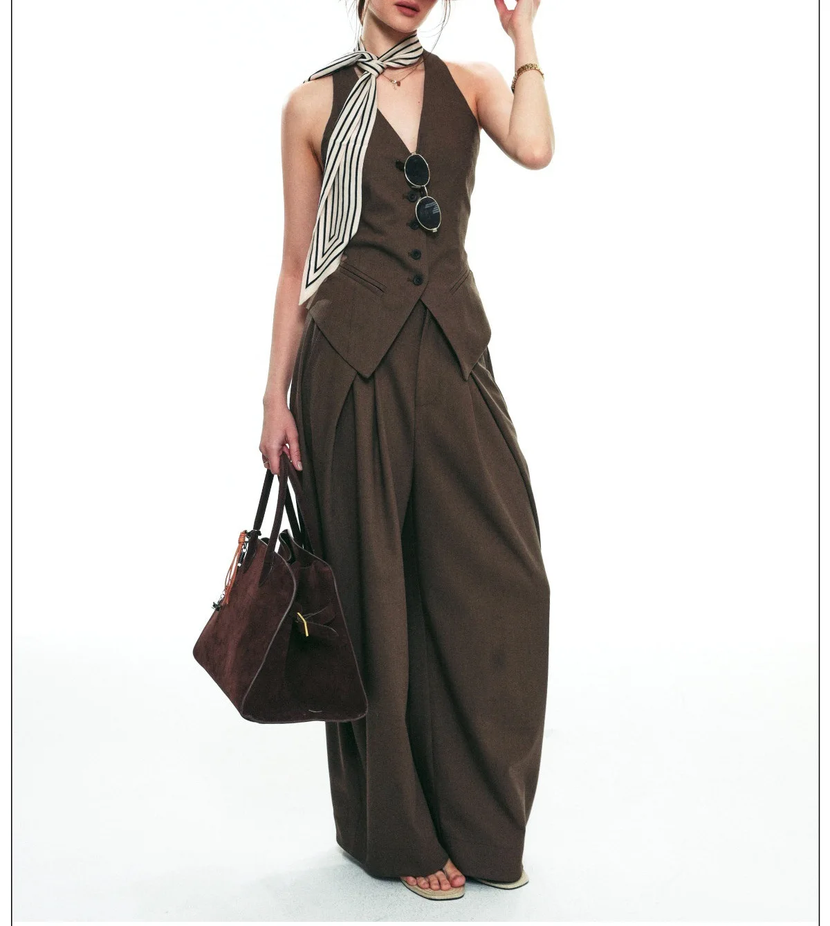 

Новый французский комплект: топ-жилет с V-образным вырезом без рукавов и брюки с изогнутым кроем, повседневный облегающий комплект для весны и лета, двухсоставный комплект с брюками.