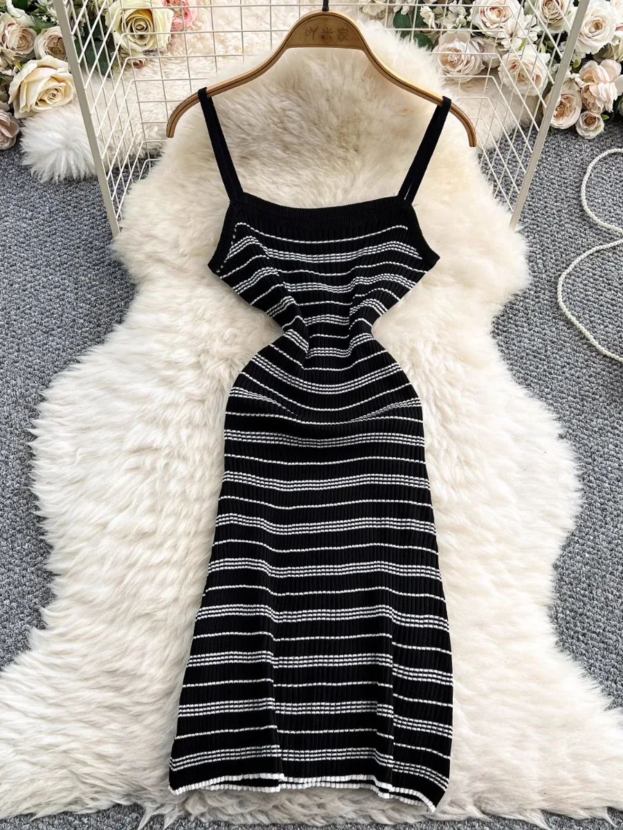 Foamlina Elegante abito sottoveste in maglia a righe francesi da donna 2025 Abito estivo elastico slim fit aderente midi lavorato a maglia con canottiera