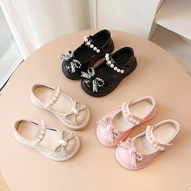 Girls 2024 New Elegant Bow Princess Style Pu Leather Sandals For Kids Girls Cute Dress Party Pearl Pearl Dance Shoes For Girls