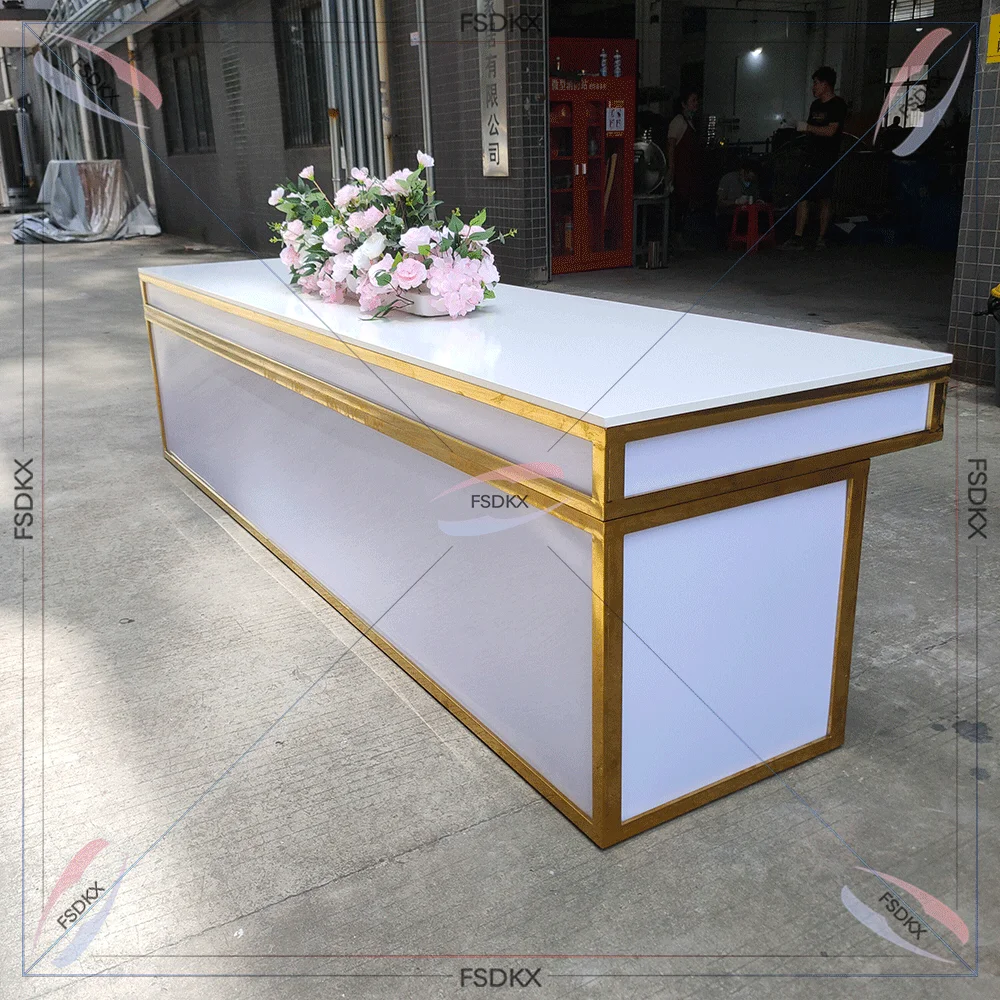 Wholesale Factory Price Party Events Furniture Black Metal High Legs Square Bar Table for Cocktail Wedding