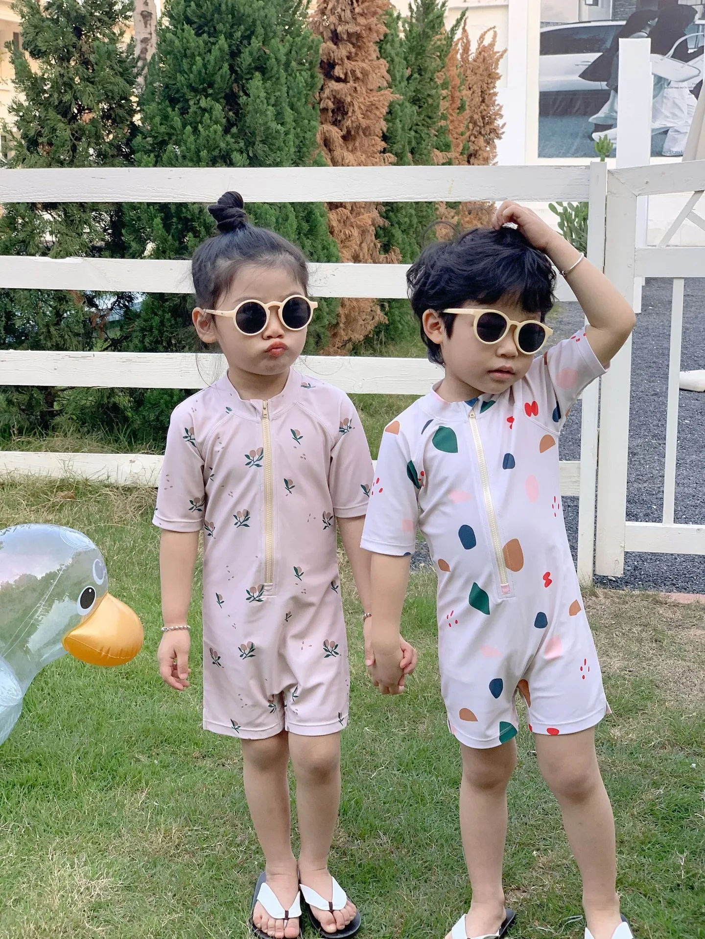 Boy One Pieces Swimsuit 2026 Summer Printed Children Boy Girl Swimwear Swimming Jumpsuit Baby Beach Wear with Swim Caps