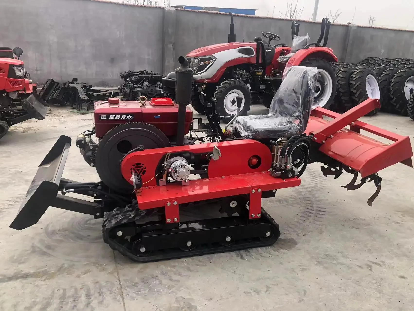 

Mini Tractor for Greenhouse Planting - Lightweight & Easy-to-Operate Agricultural Machinery