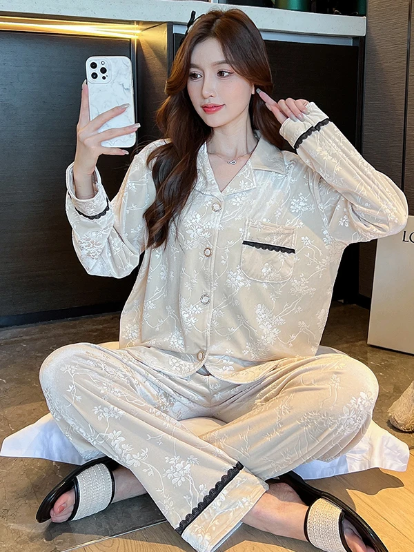 

2026 New Velvet Sleepwear Women's Long Sleeve Open Cardigan Flower Home Clothes Can Be Worn outside Soft Coral Fleece Youth Size