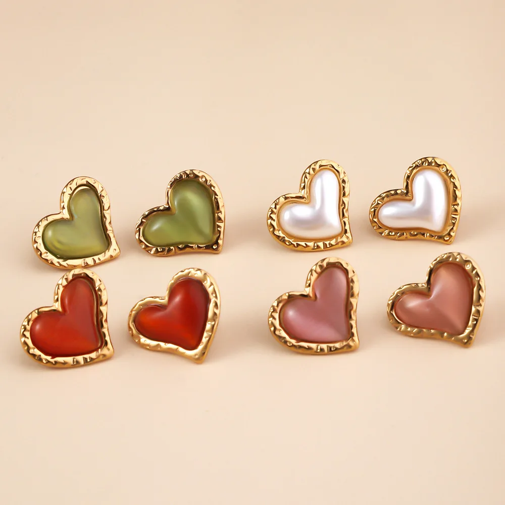 

French Style Stainless Steel Earrings with Fashionable and High-end Feel Heart-shaped Earrings Plated with 18K Real Gold Earring