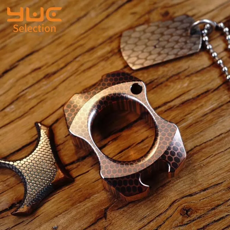 YUC Single Finger Bottle Opener Edc Fidget Toy Metal Titanium Alloy Pea Pod Window BreakingDefense Brass Knuckles Glowing Toys