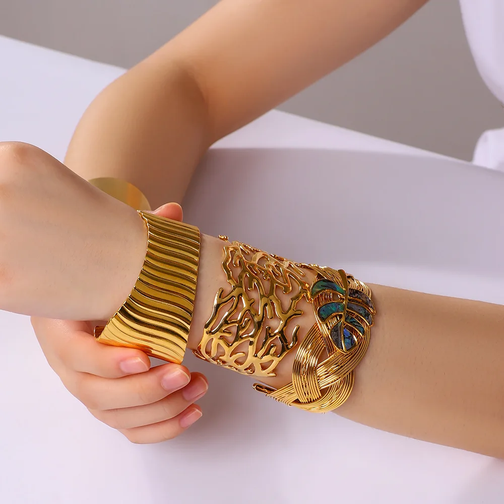 Vintage Personality Coral Stainless Steel Open Bangles Hollow Wrap Wide Cuff Bracelet for Women Bohemia Summer Wrist Jewelry