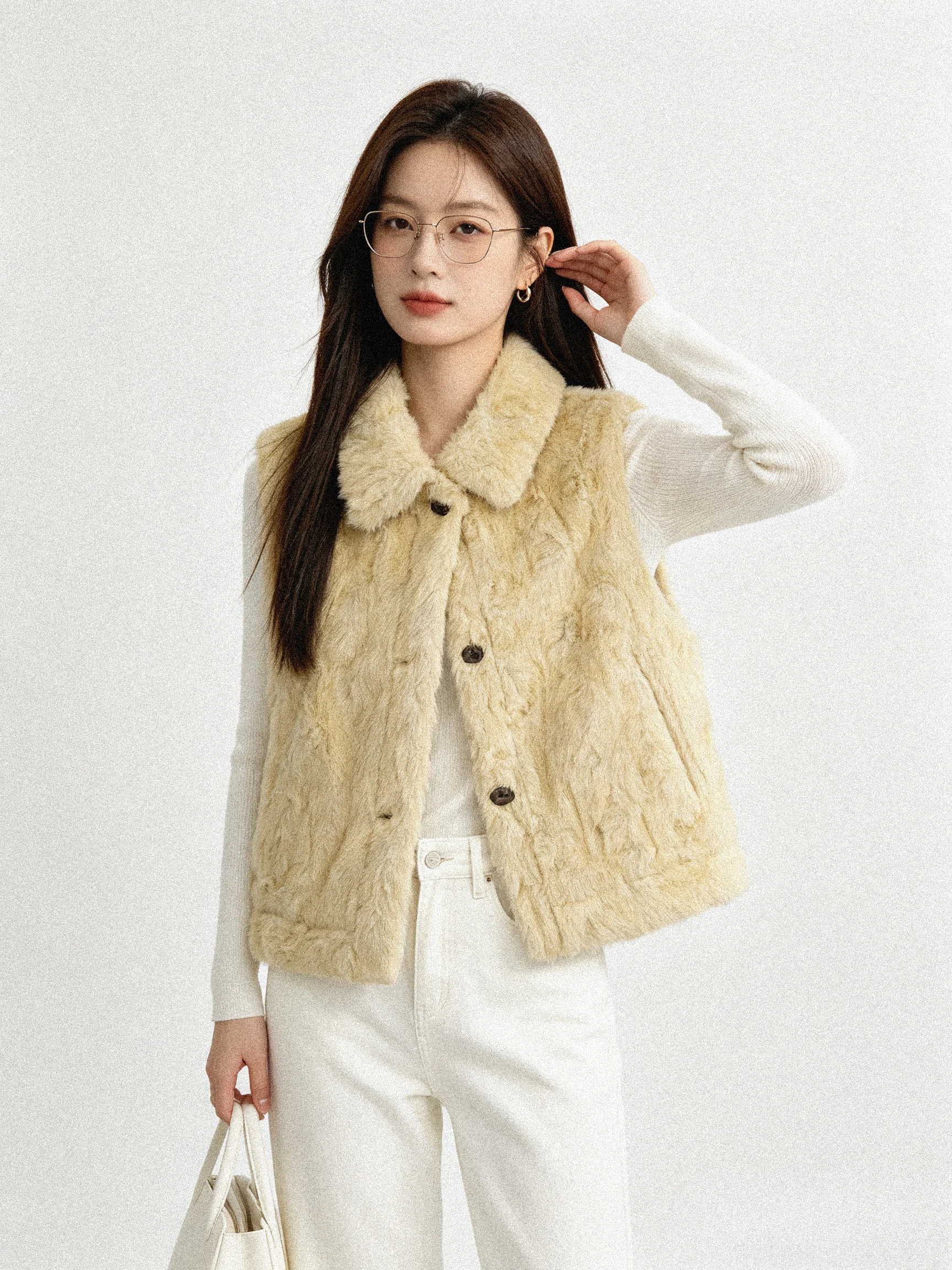 Stylish 2026 New Autumn Winter Layered  Collar Fake Fur Vest Short Loose Sleeveless Shoulder Pad Jacket Women's Coat