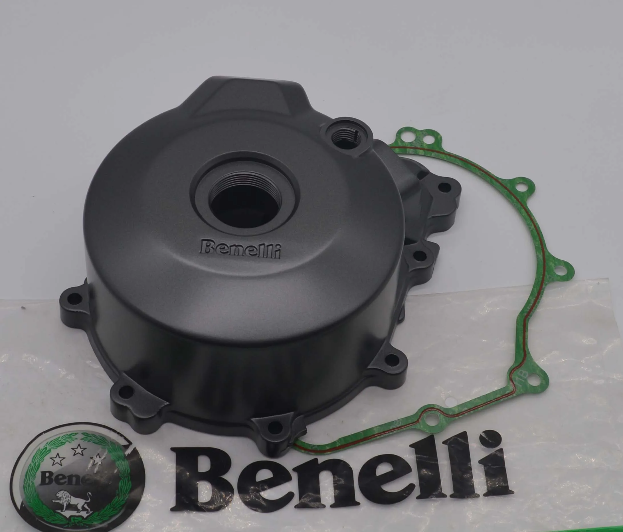 Cubierta izquierda de bobina magnética de estator de motor de motocicleta para Benelli LEONCINO 500 502C 502 BN TNT TRK502 TRK502X