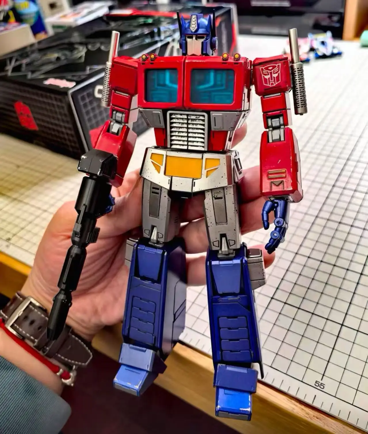 在庫あり 変形玩具：コマンダーフィギュア トイ ジェネレーションワン AMK PROシリーズ 20cm メガトロン モデルキット スタジオシリーズ