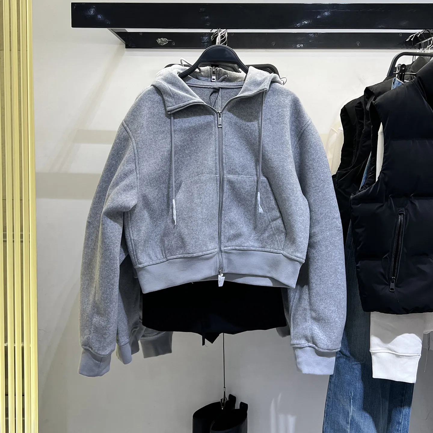 

2026 new women's clothing European and American style fashionable fluffy sleeves loose hooded soft jacket jacket