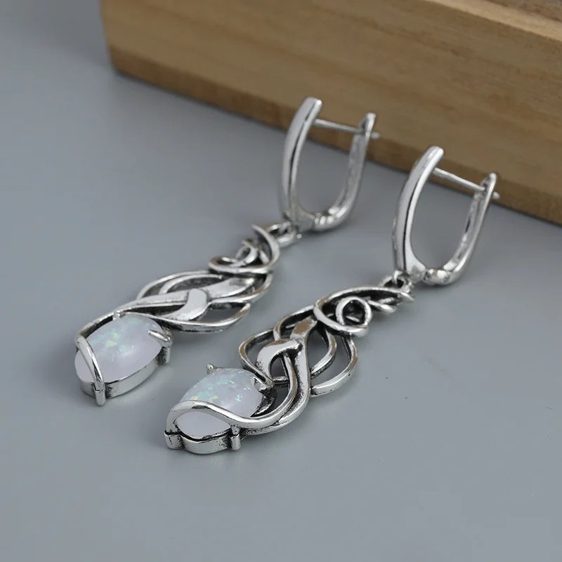 Delicate Oval Shaped Imitation Opal Earrings Classic Vintage Silver Color Metal Dangle Earrings Jewelry