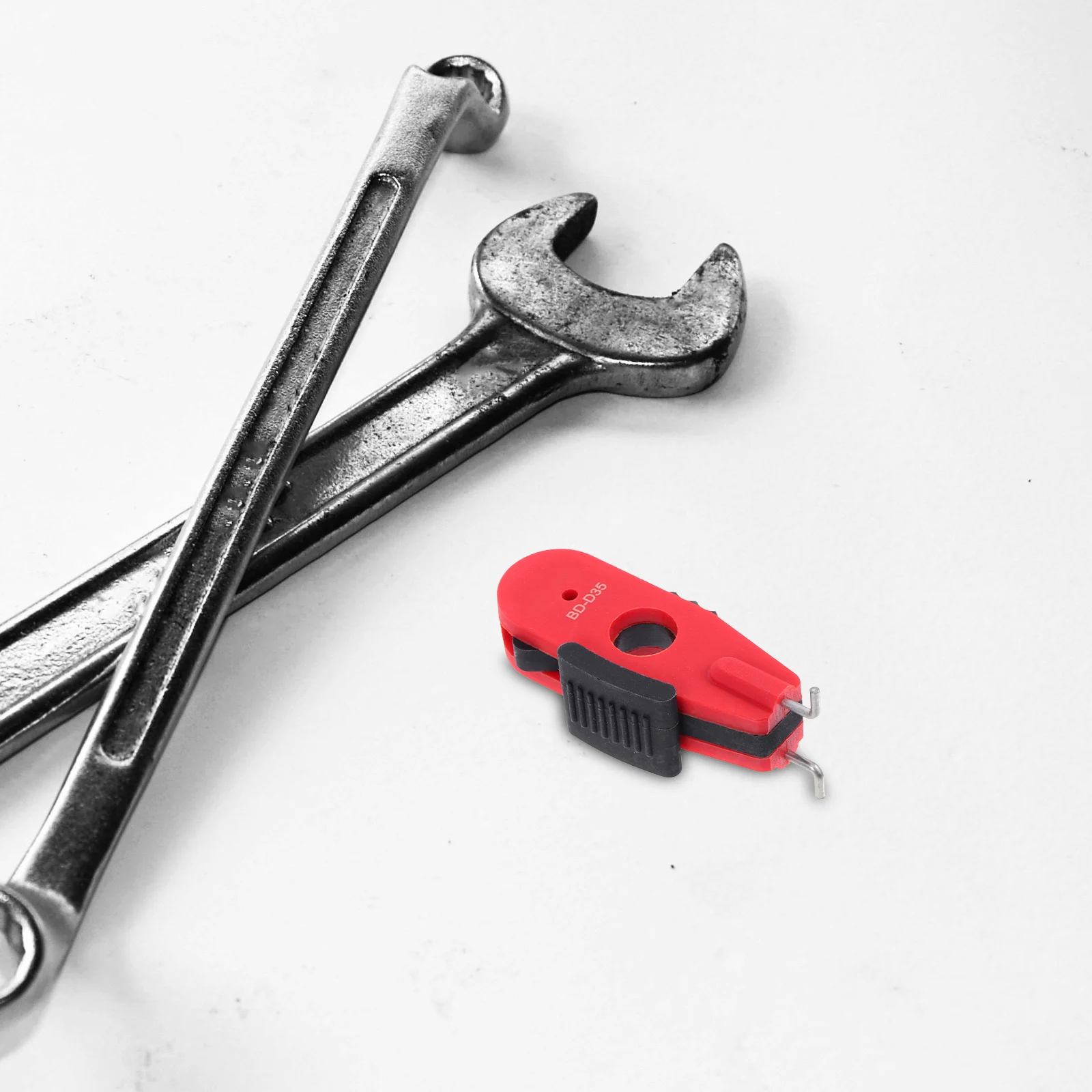 جهاز أمان مصغر للدائرة الكهربائية لعزل الطاقة وأقفال Loto ومجموعة التعشيق المشبك #4