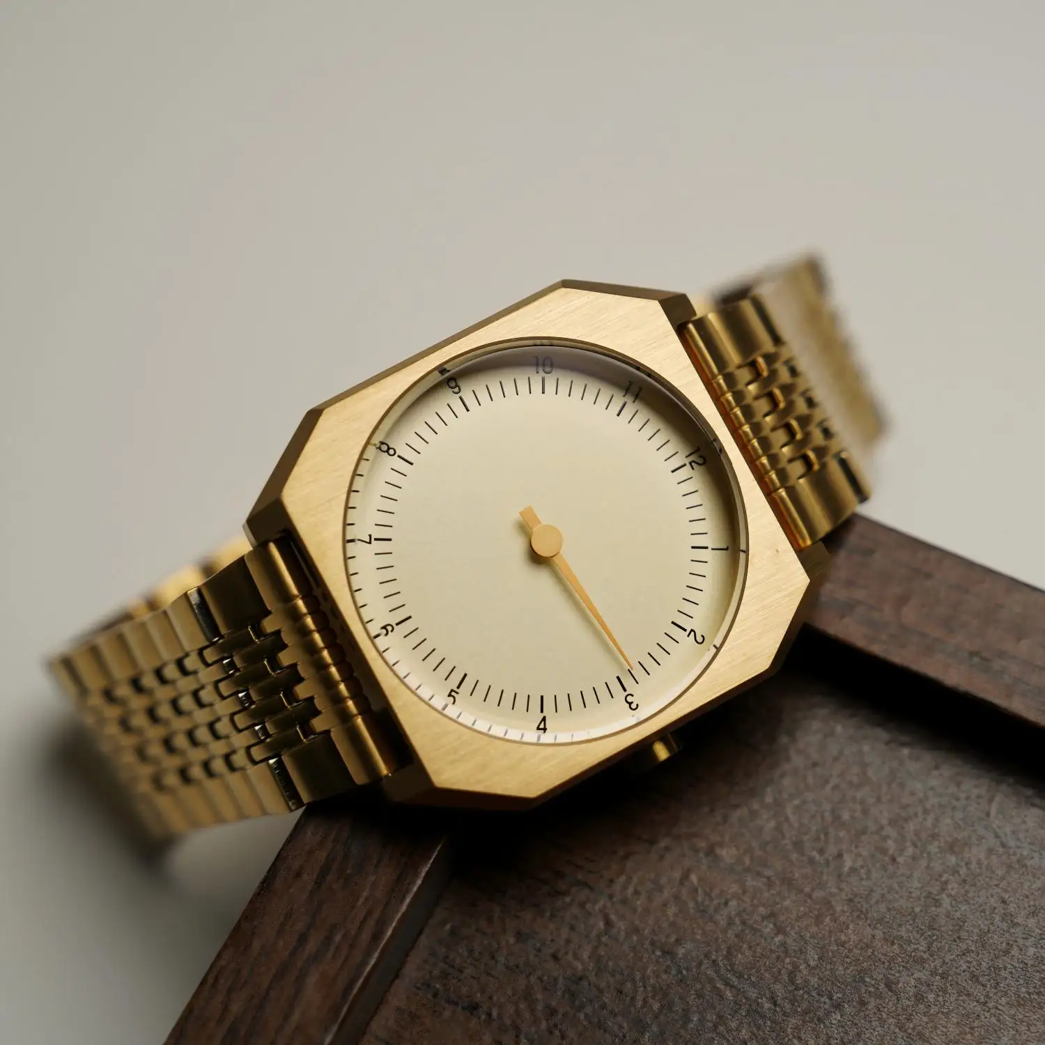 Thumbnail 4 - #84 Highest Rated Slim Quartz Watches to Buy in 2026