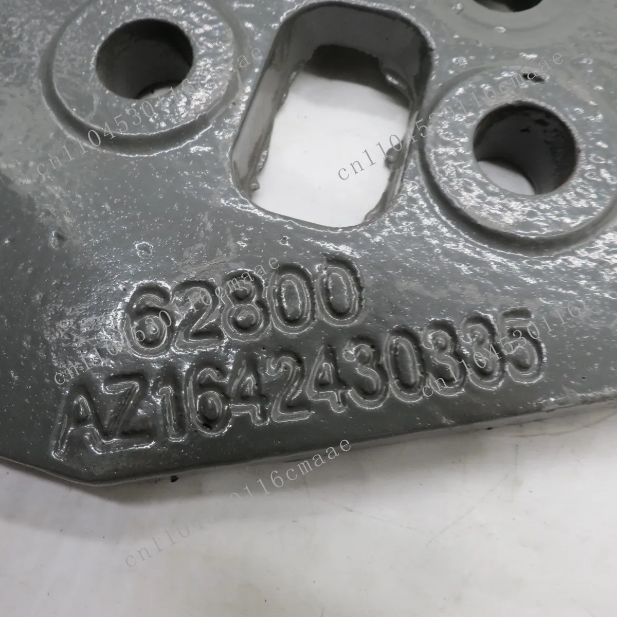 Suitable for new condition left front suspension bracket AZ1642439335