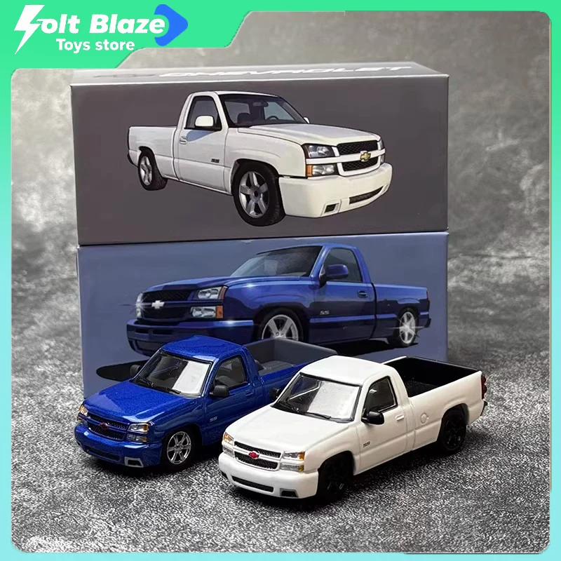 

Модель автомобиля Chevrolet Silverado Single Cab 1/64 из сплава, коллекционная, имитационная, для детей, игрушка, подарок на день рождения