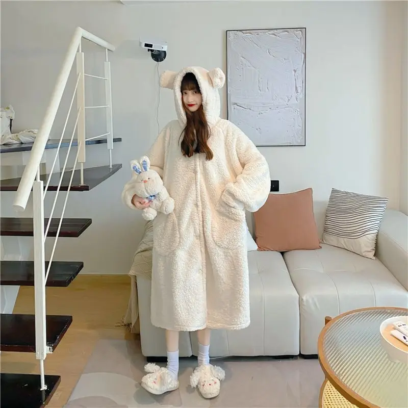 Large Size Cute Teddy Bear Coral Fleece Pajamas Wintertime Women\'s Night Gown Robe Thickening Type Can Be Worn Outside