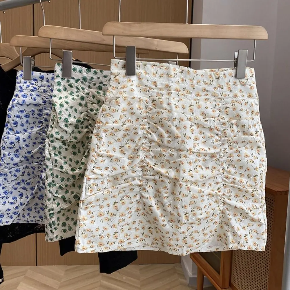 

High Waist Mini Skirt Classic A-Line Pleated Floral Skirt Casual Built-in Lining Short Skirt 2024
