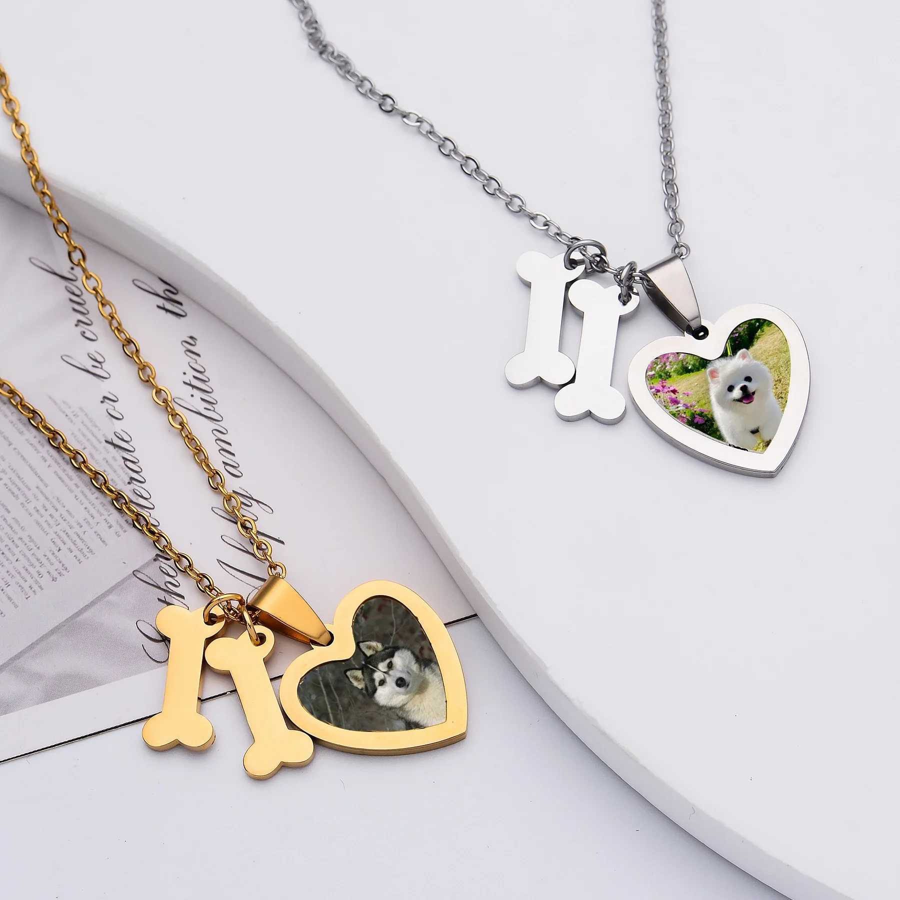 

Персонализированное ожерелье в форме сердца из нержавеющей стали с костями, подвеска с выгравированным текстом, подвеска с именем для человеческого домашнего животного, ювелирное изделие, подарок