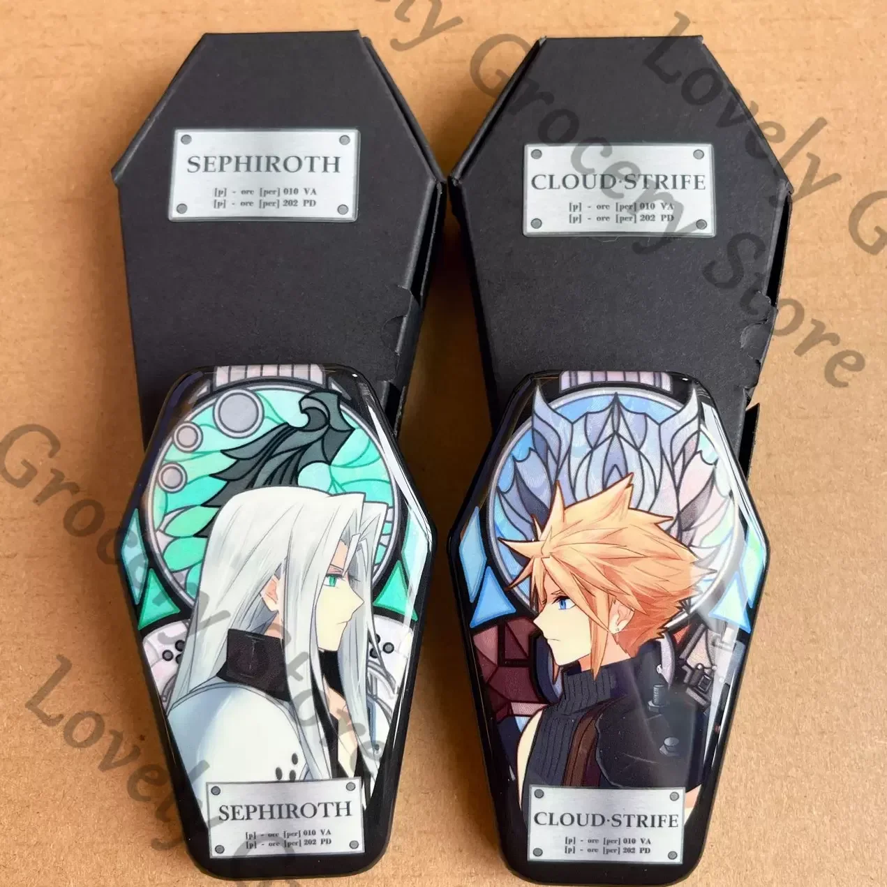 

Original Anime Sephiroth Cloud Strife Cosplay Cartoon Double Flash Emblem Accessories Brooch Badge Widget Fans Pendants Gift