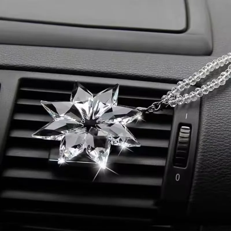 Car pendant crystal snowflake car pendant decoration Christmas hexagonal car hanging rearview mirror car hanging decoration car