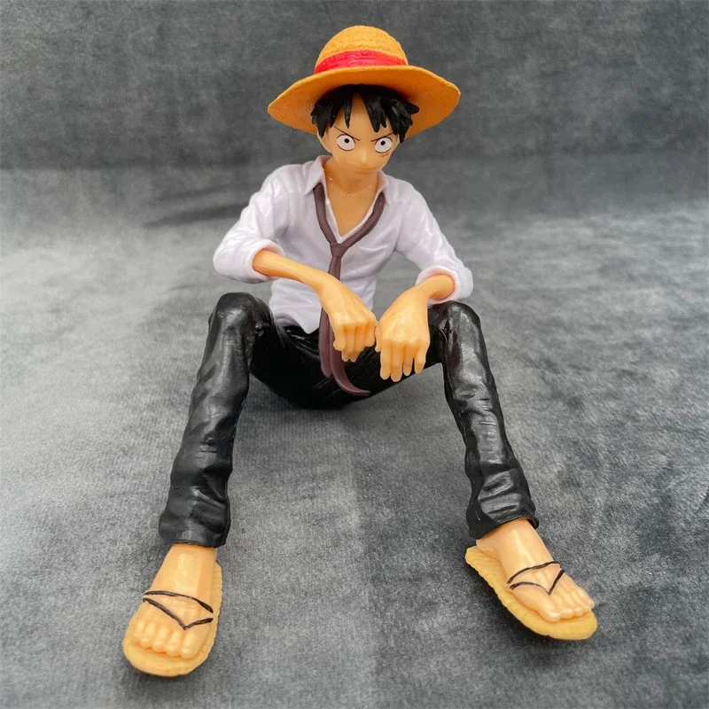 One Piece Anime-Figur Luffy in Sitzposition, PVC-Actionfigur, Modell-Sammlerstück, Statue, Geburtstagsgeschenk für Kinder