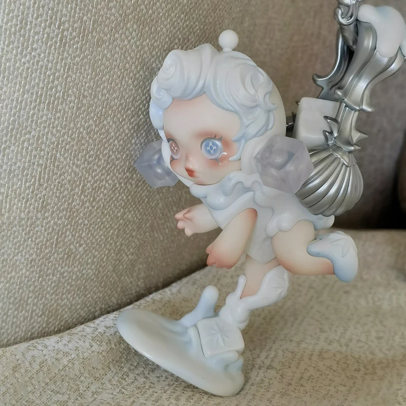 سلسلة طاولة طعام POP mart Skullpanda صندوق أعمى لتزيين غرفة الدراسة لعبة قابلة للجمع هدية عيد ميلاد للأطفال