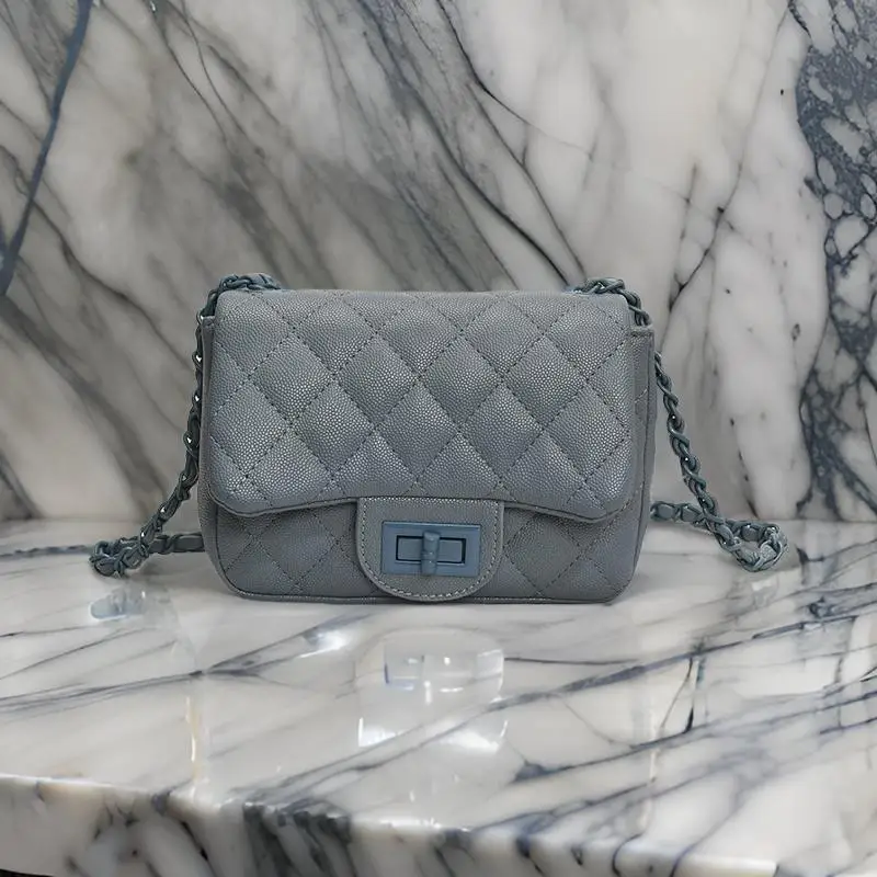 

Elegant Vintage Crossbody Bag Luxury Leather Messenger Tote For Women Stylish Paris Fashion Letter Logo