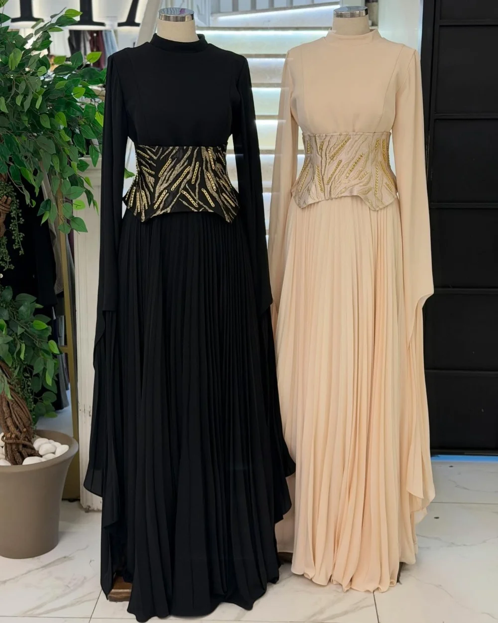 

Customized Exquisite Chiffon Sequined Pattern A-line High Collar Long Luxury Party Bespoke Occasion Dresses High Quality