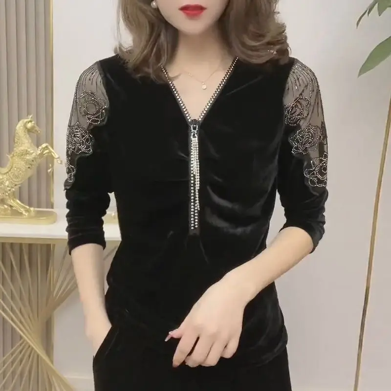 Elegant V-Neck Zipper Shirt Fashion Folds Diamonds Female Clothing Solid Color Autumn Winter Long Sleeve Gauze Hollow Out Blouse