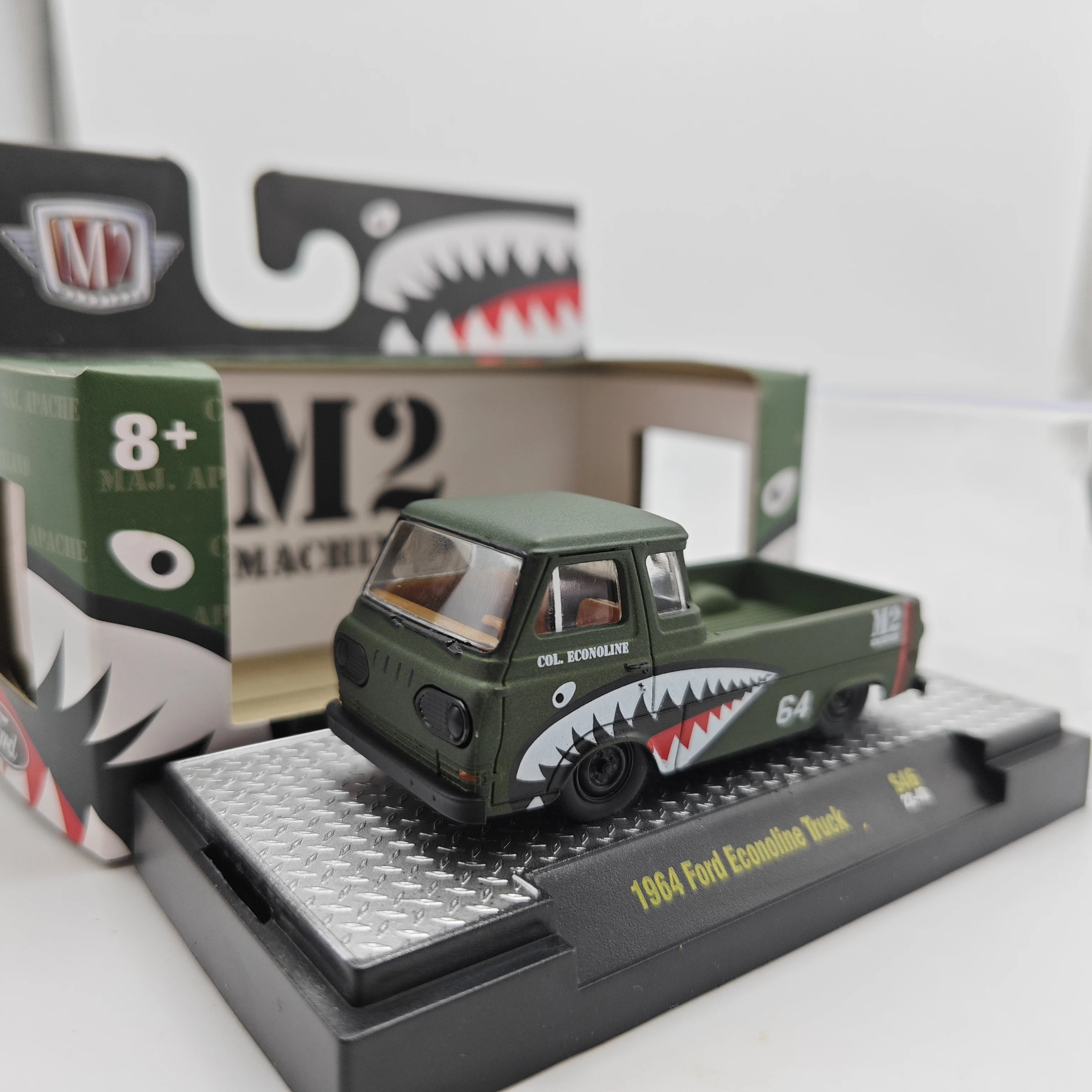 

M2 1:64 Machine Shark Mouth Pickup Truck Alloy Car Model