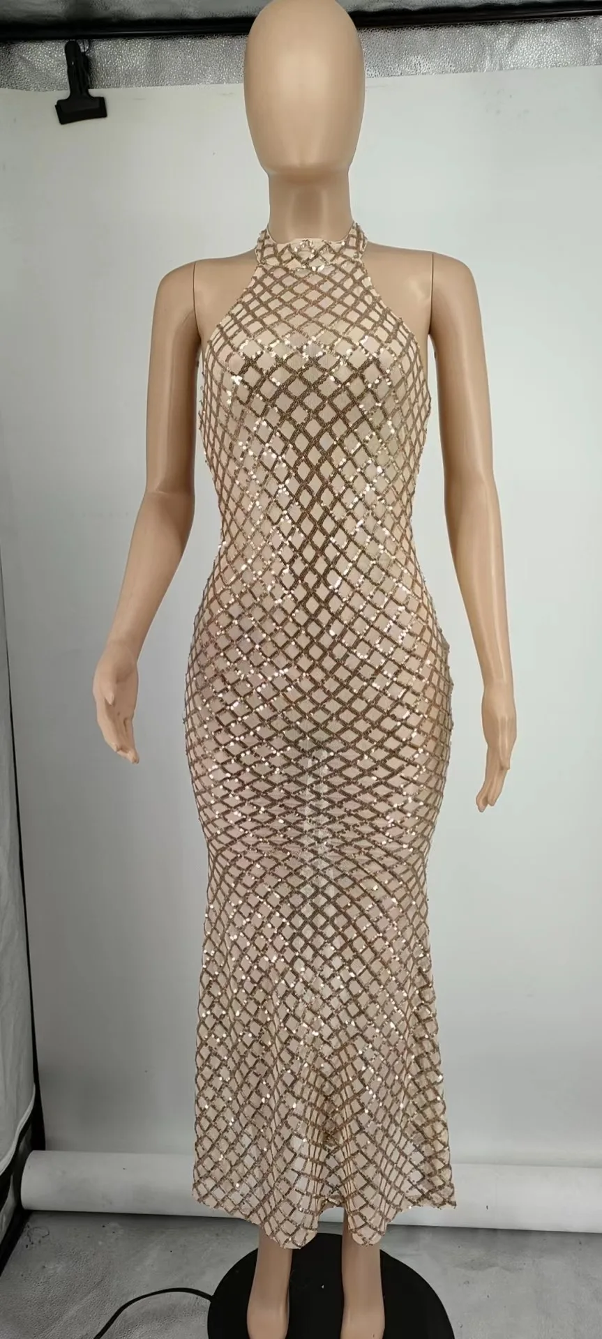 فستان سهرة نسائي مثير بدون ظهر لعام 2025 مزين بحجر الراين والترتر فستان ملهى ليلي شفاف تصميم عصري وشفاف #5