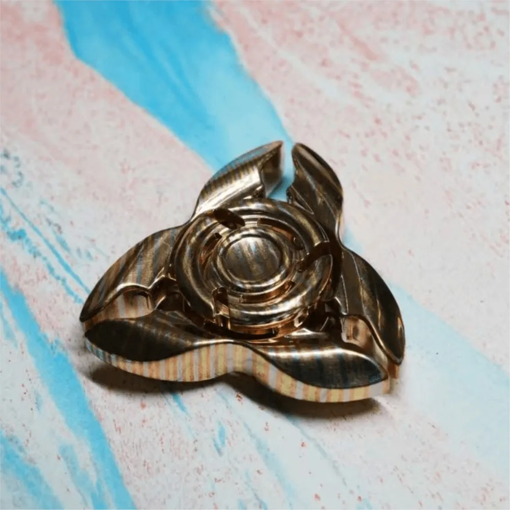 FATBOYEDC วิงด์ด์สเนค ฟิดเจ็ตสปินเนอร์ โมคูเมะ ของเล่นคลายเครียด ฟิดเจ็ตทอยส์ สำหรับผู้ใหญ่ ฟิดเจ็ตสปินเนอร์แบบสามใบพัด