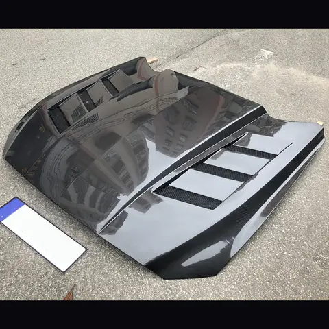 Vendita calda per Ford Focus Mustang 2015 2016 2017 2018 2019 2020 20212022   Cofano motore in fibra di carbonio testato bene al 100%.