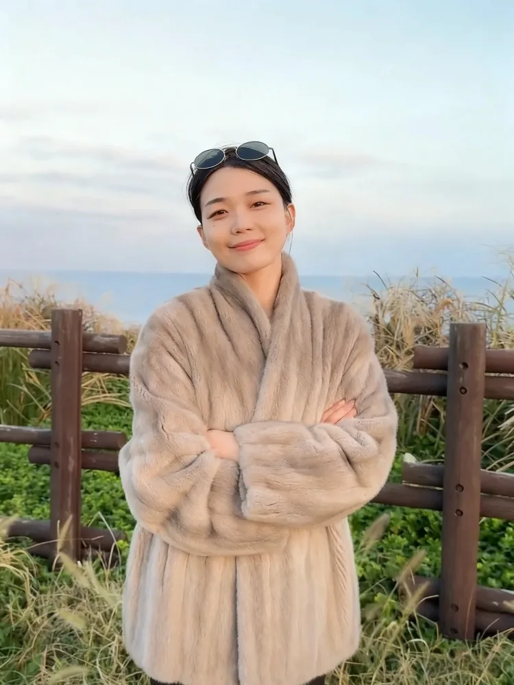 Chaquetas de felpa gruesas y cálidas de estilo coreano para mujer, abrigos de piel sintética holgados y versátiles de manga larga para invierno