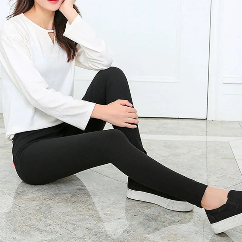 2026 New Autumn Black Pencil Pants Women Korean Style Tight Stretch Office Lady Denim Pants Elegant Comfy Ankle Length Jeans