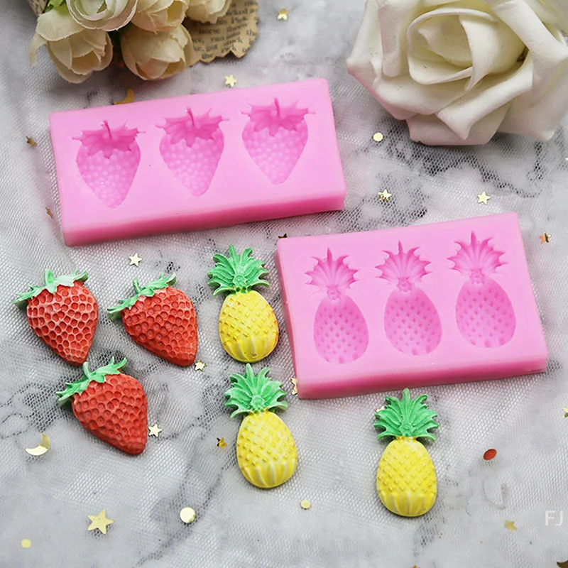 

1/2PCS 3 Strawberry Pineapple Chocolate Mold, Aromatherapy Candle Decor Silicone DIY Cake Sundries