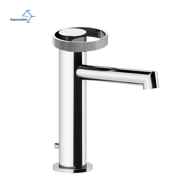 Luxury Lead-free Brass Body Single Handle Bathroom Faucet with Etched handle