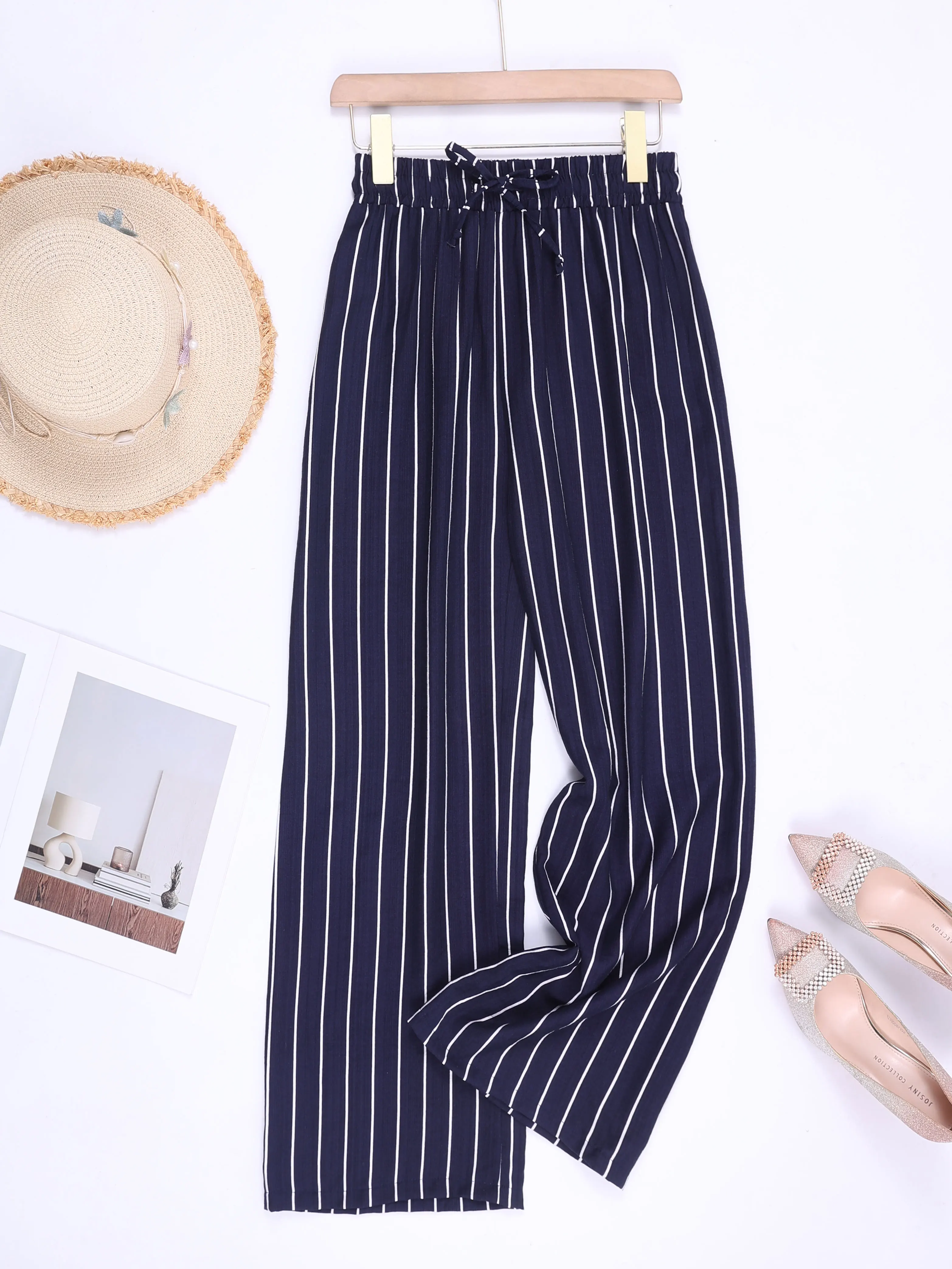 Gestreiftes zweiteiliges Outfit für Damen, ärmelloses Tanktop mit Knöpfen und elastische Hose mit weitem Bein und Kordelzug, lässiger Urlaubskostüm – Detail 13