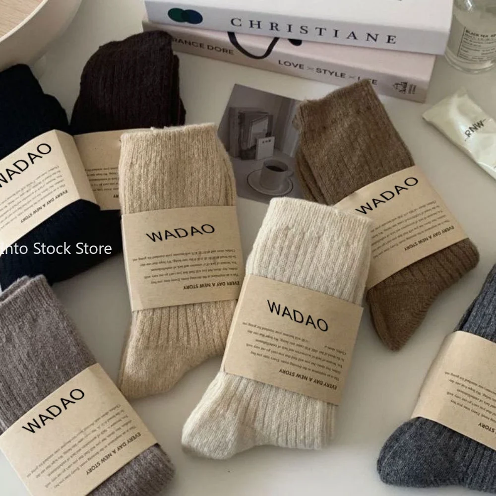 Warm Autumn Cashmere Thick Wool White Socks Women Winter Thicken Warm Harajuku Socks Cute Thermal Japanese Fashion Solid Color