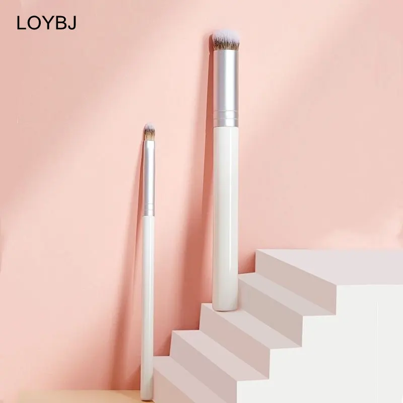 LOYBJ White Concealer Makeup Brushes Round Precision Conceal Acne Marks Dark Circles Tongue Type Tear Ditch Brush Make Up Tools