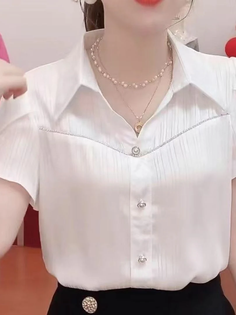 

Elegant Petal Short Sleeve Women's Shirt Loose Fit Slimming Versatile Age-Defying Top for Summer 2026 Design Sensation