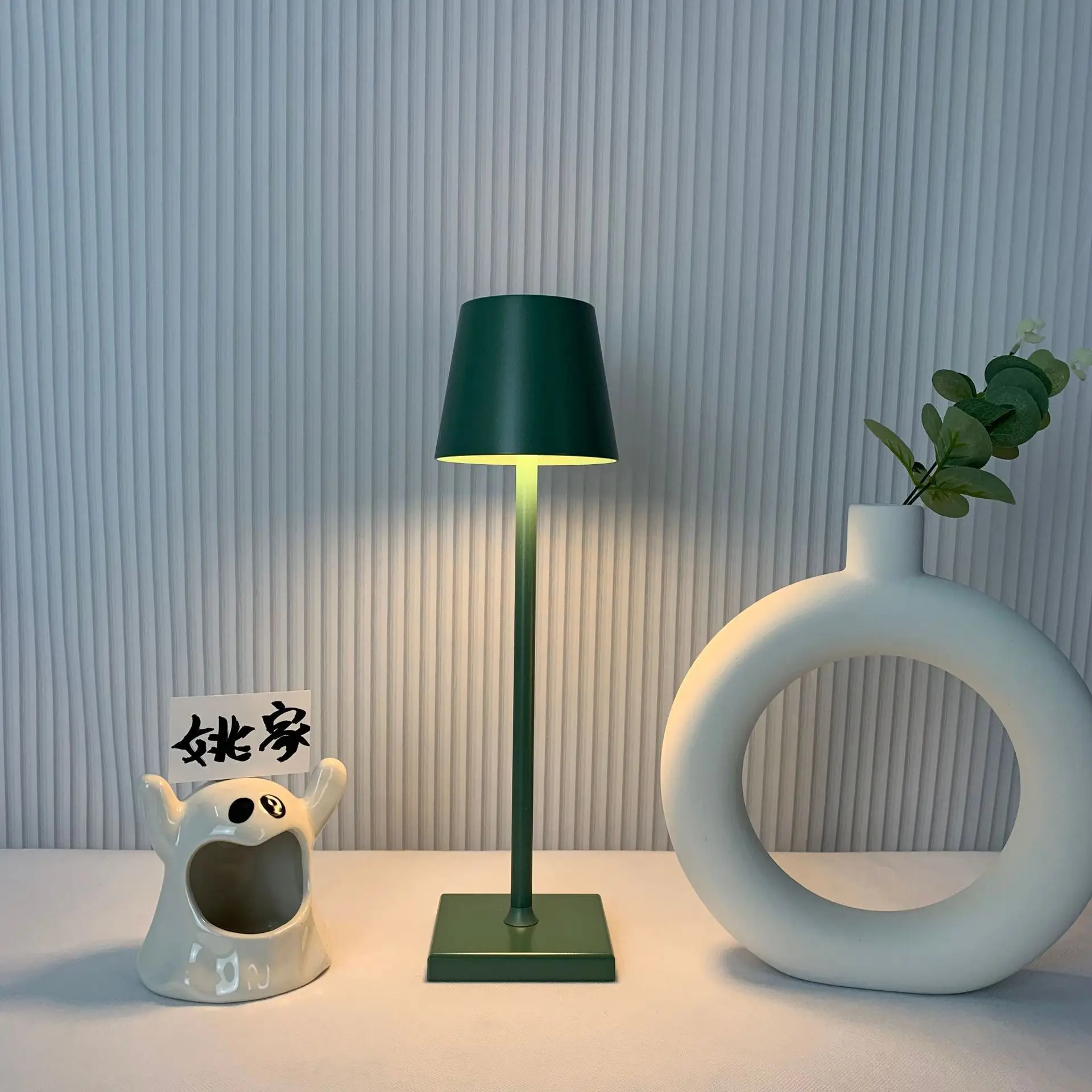 Lampe de Table LED Moderne en Aluminium, Lumière Décorative de Bureau, Intensité Réglable, Commande Tactile, Sans Fil, Portable, Rechargeable