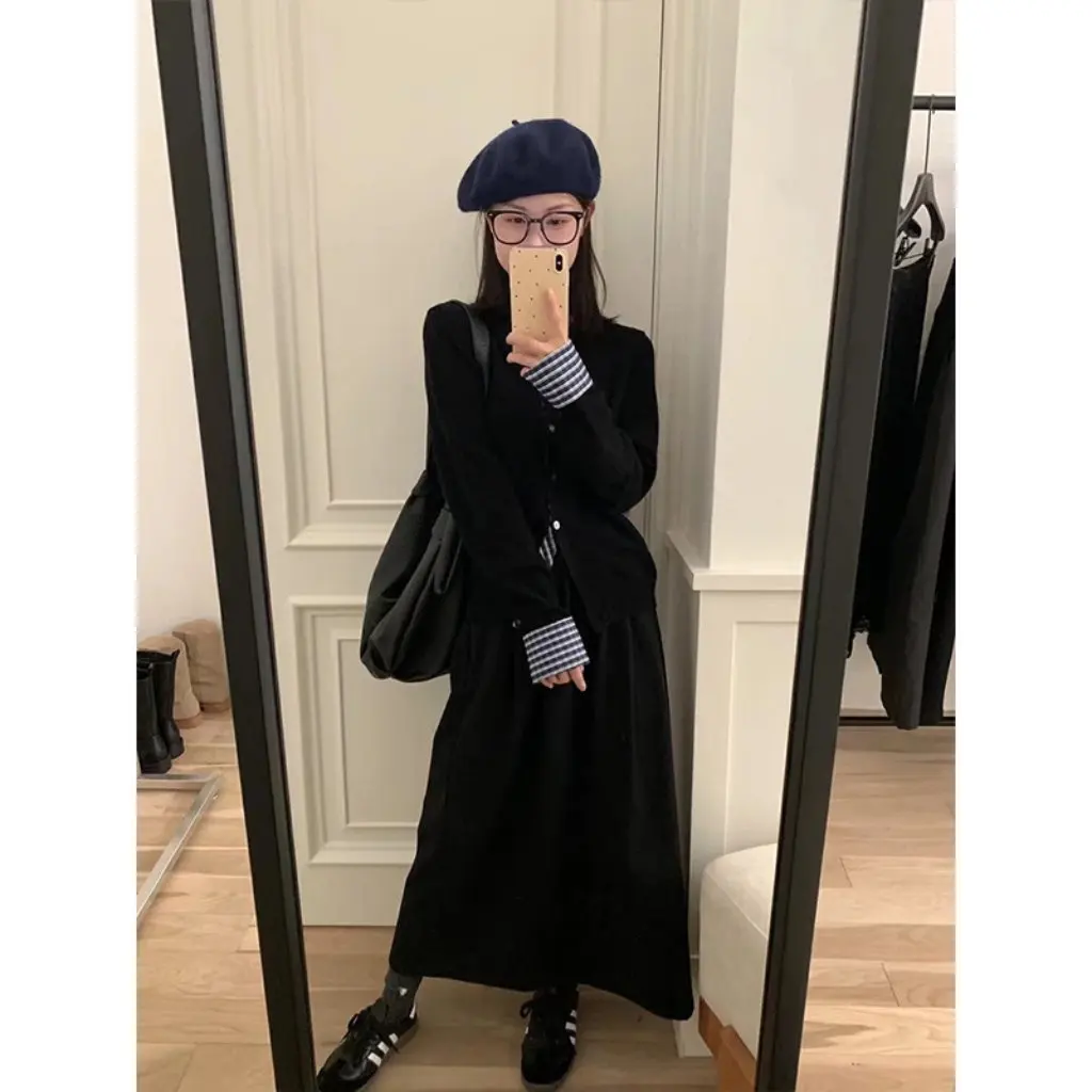 Contrasting Fake Two-Piece Plaid Top Lazy Style Knitted Cardigan Black Jacket Versatile Age-Reducing Spring