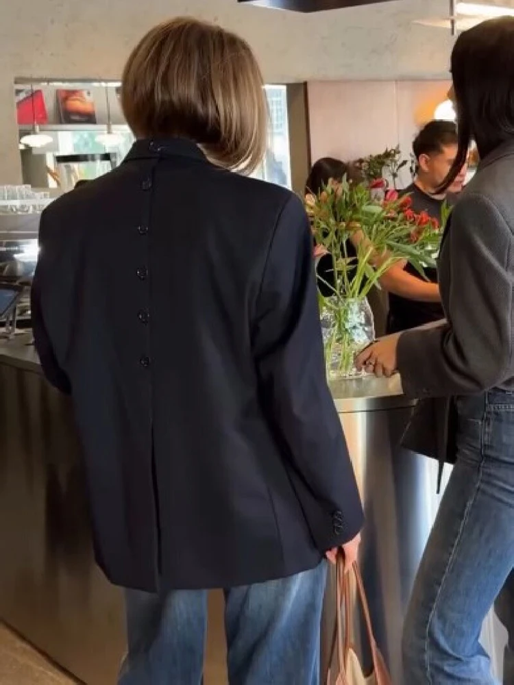 Klassischer, einreihiger Anzugmantel mit festem Rücken, schicker Reverskragen, V-Ausschnitt, übergroße, lockere Jacke, Herbst-Oberbekleidung für den Büroweg. – Detail 7