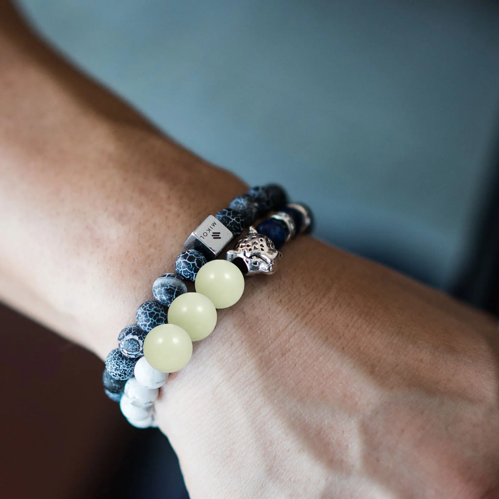 

2Packs Night Luminous Beads Smooth Surface DIY Jewelry Accessories for Bracelets Necklaces Craft Projects Shining Beads