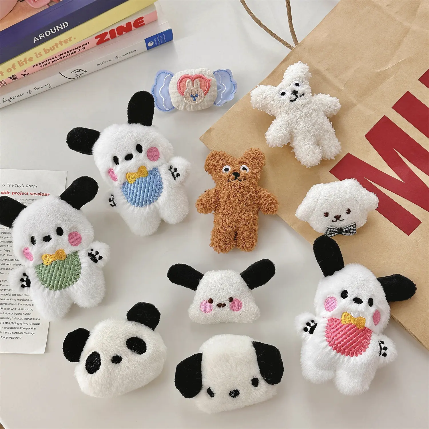 2/4Pcs Cartoon Plush Dog Doll Brooch Dog Bear Student Backpack Decoration Scarf Clothing Accessories